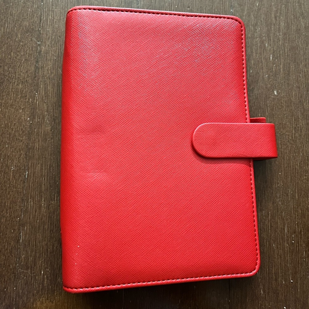 filoFAX Red Compact Ring Planner